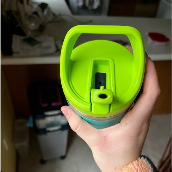 20 oz real Stanley ice flow flip straw - Picture 2 of 3